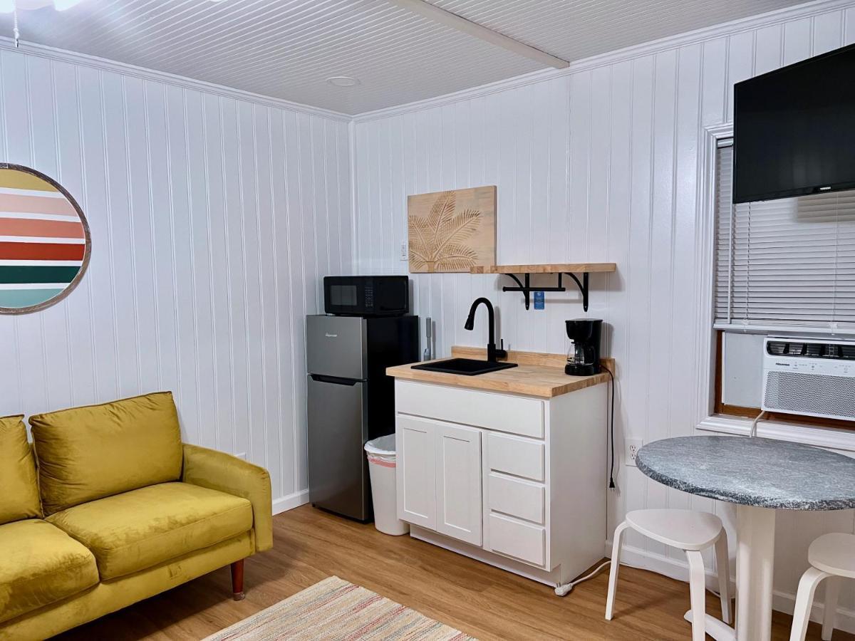Bluebird Bay Resort モンティチェロ エクステリア 写真